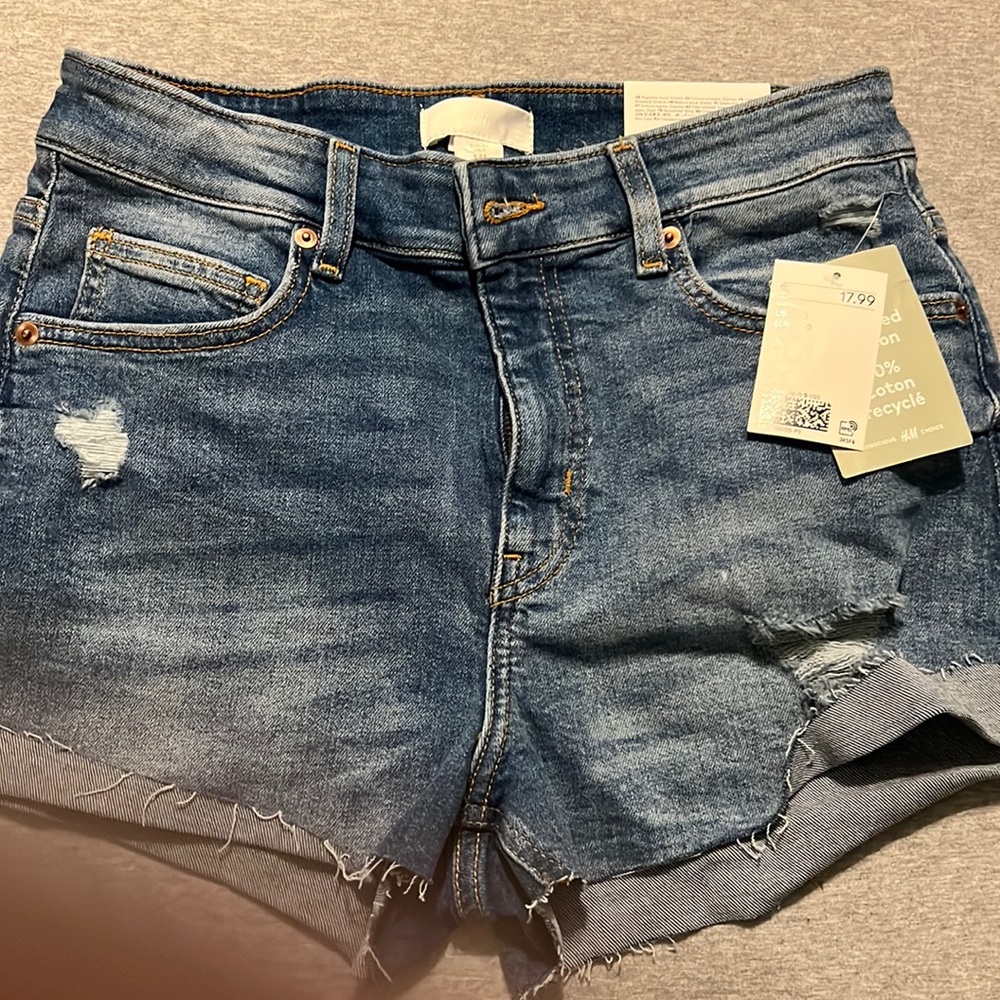 H&M size 8 Jean shorts.